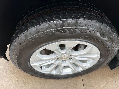 Used 2022 Chevrolet Silverado 1500 LTZ w/ LTZ Premium Package image 32