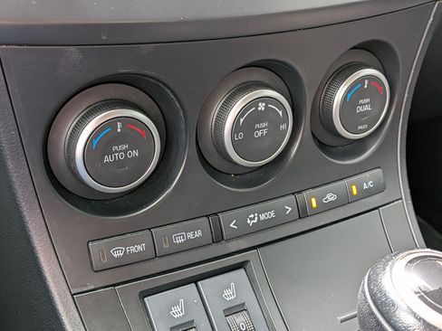 Used 2013 MAZDA MAZDA3 i Grand Touring FWD image 18