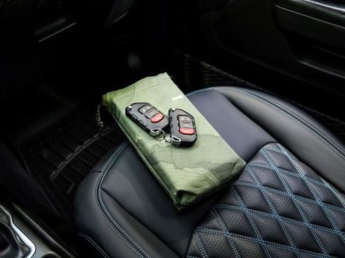 Used 2020 Jeep Wrangler Unlimited Rubicon AWD/4WD image 81