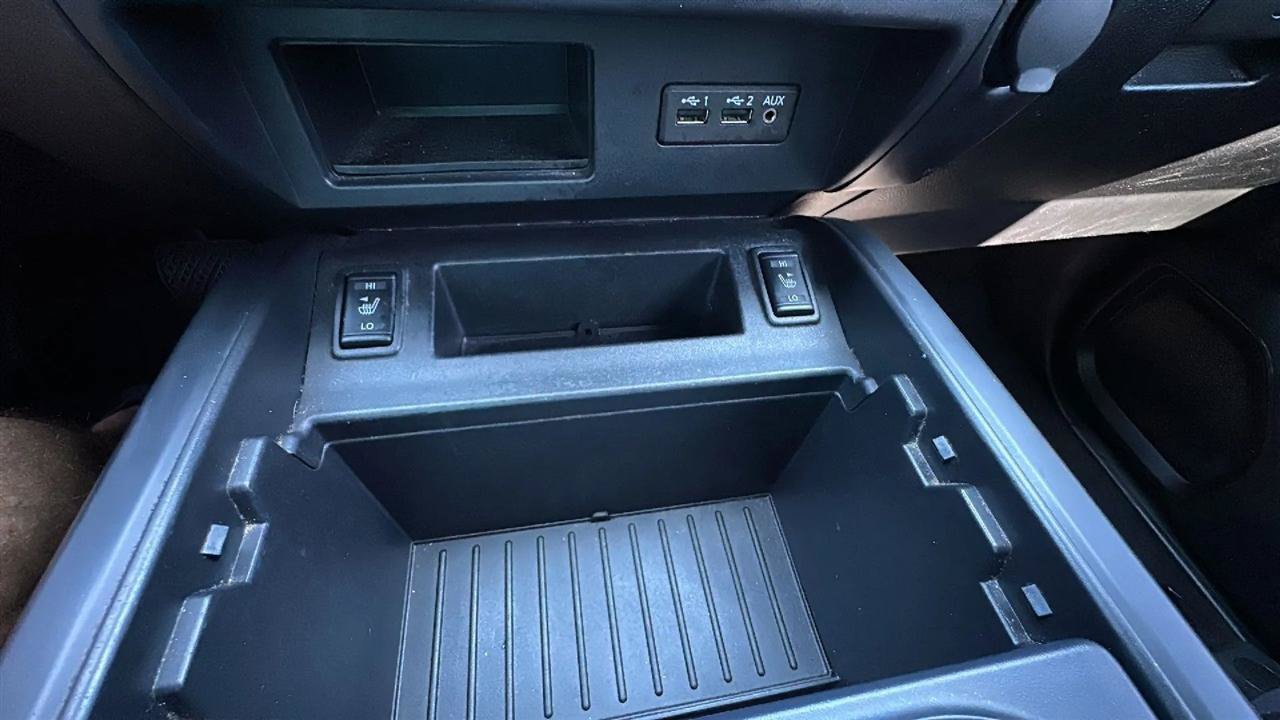 Used 2019 Nissan Titan SV w/ SV Convenience Package RWD image 37