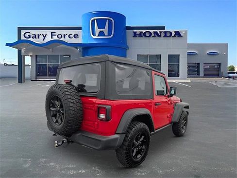 Used 2022 Jeep Wrangler Willys image 2