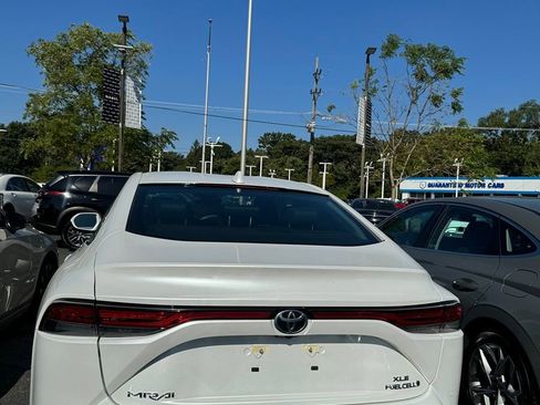 Used 2023 Toyota Mirai XLE w/ Advanced Technology Package image 5