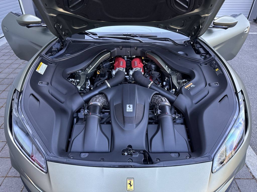 Certified 2023 Ferrari Portofino M RWD image 25