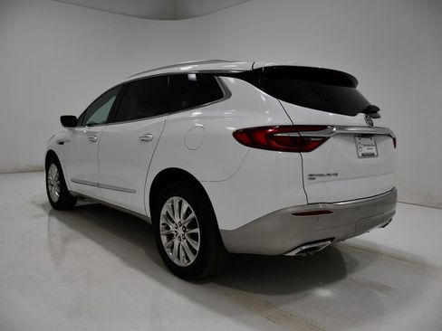 Used 2021 Buick Enclave Premium w/ Surround and Sites Package image 3