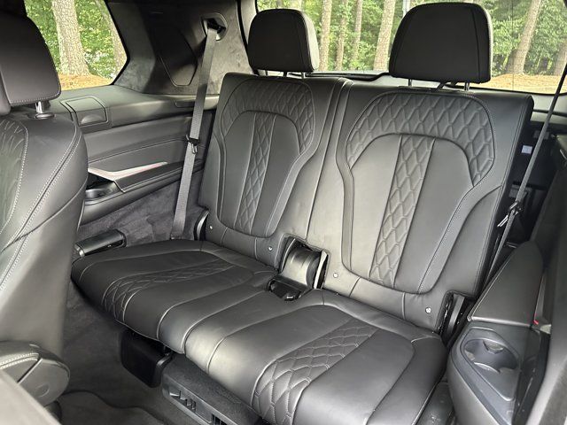 Used 2024 BMW ALPINA XB7 AWD/4WD image 27