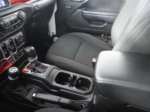 Used 2020 Jeep Gladiator Rubicon image 33