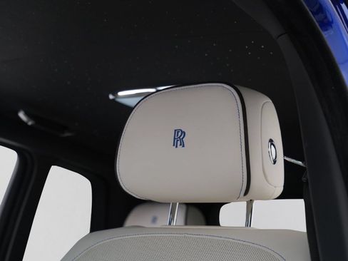 Used 2021 Rolls-Royce Cullinan Black Badge AWD/4WD image 14