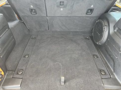 Used 2021 Jeep Wrangler Unlimited Rubicon AWD/4WD image 34
