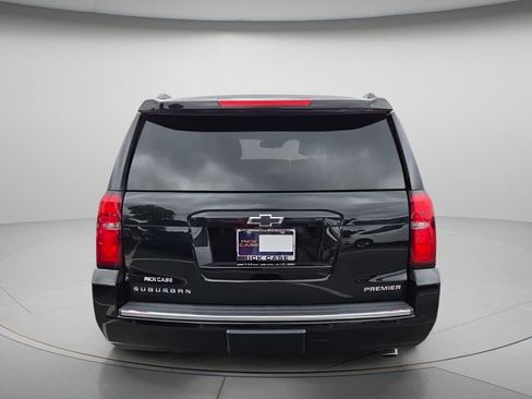 Used 2019 Chevrolet Suburban Premier w/ Premier Plus Edition RWD image 5