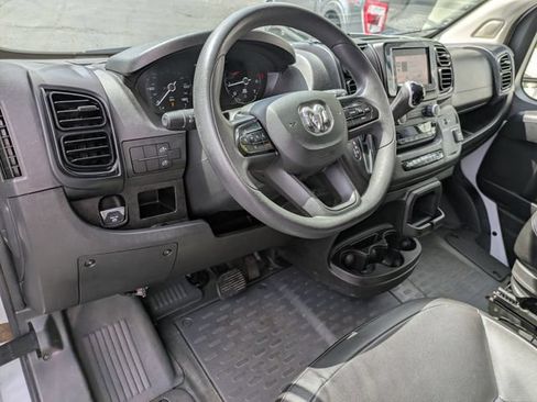 Used 2023 RAM ProMaster 2500 FWD image 9