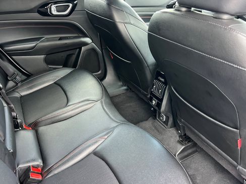 Used 2024 Jeep Compass Trailhawk image 18