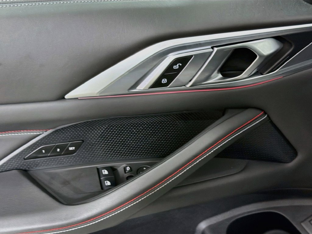 Used 2023 BMW M4 CSL RWD image 18