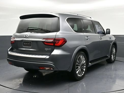 Used 2018 INFINITI QX80 4WD w/ Deluxe Technology Package image 4