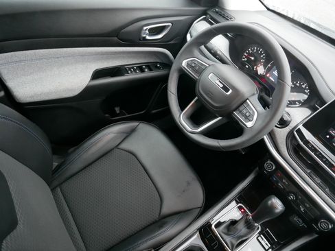 Used 2022 Jeep Compass Latitude image 9