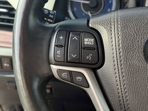 Used 2017 Toyota Sienna Limited Premium AWD/4WD image 24