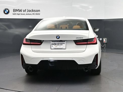 New 2026 BMW 330i Sedan w/ M Sport Package RWD image 6