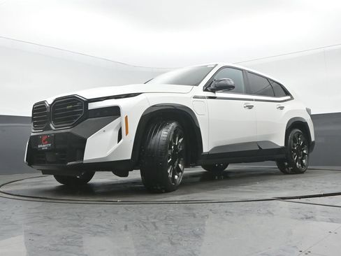 Used 2023 BMW XM image 31