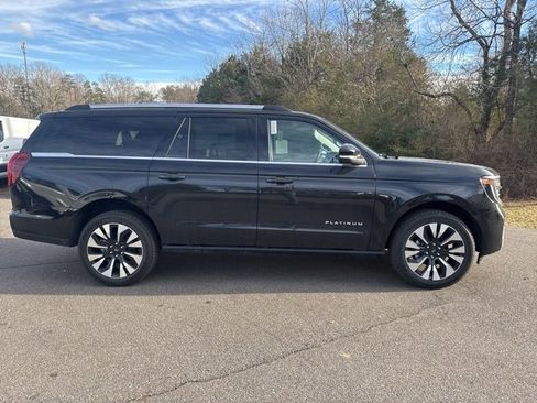 New 2026 Ford Expedition Max Platinum w/ Driver's Package image 2