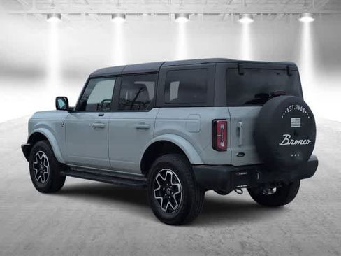 Used 2024 Ford Bronco Outer Banks AWD/4WD image 6