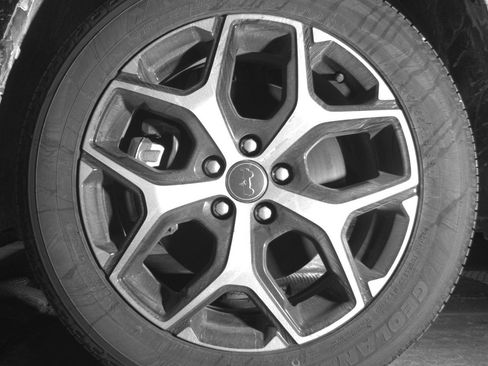 Used 2025 Jeep Compass Limited image 12