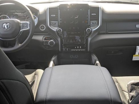 New 2026 RAM 1500 Big Horn AWD/4WD image 28
