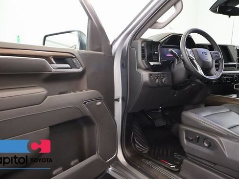 Used 2026 Chevrolet Silverado 1500 LT Trail Boss w/ LT Trail Boss Premium Package AWD/4WD image 8