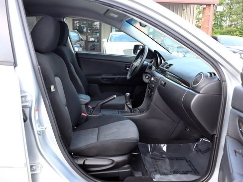Used 2007 MAZDA MAZDA3 i Touring FWD image 17