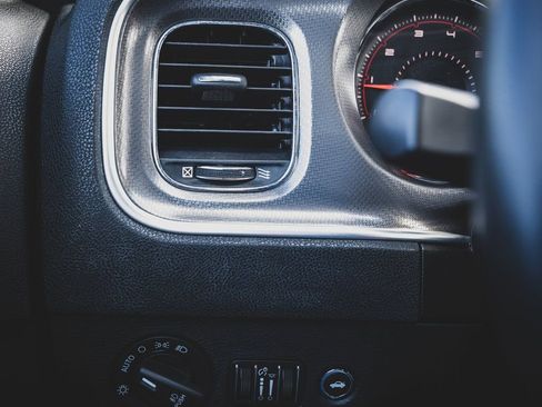 Used 2013 Dodge Charger R/T image 13