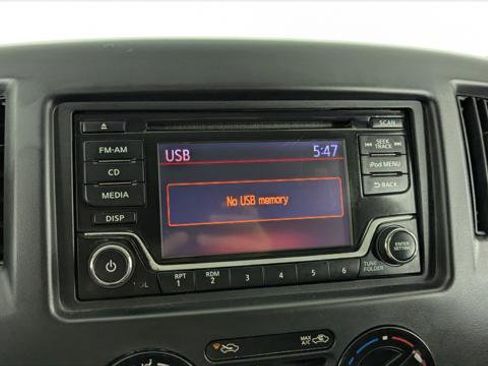 Used 2019 Nissan NV200 S image 24
