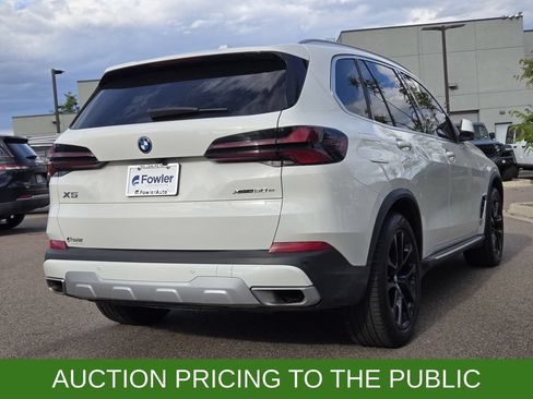 Used 2025 BMW X5 xDrive50e AWD/4WD image 7
