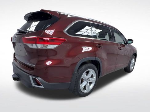 Used 2017 Toyota Highlander Limited AWD/4WD image 10