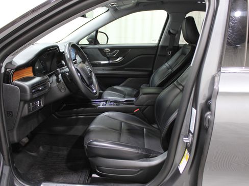 Certified 2022 Lincoln Corsair Reserve image 3