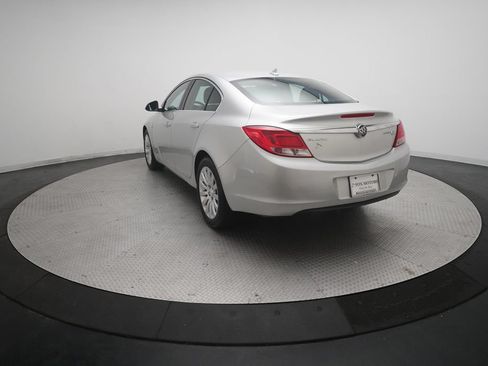 Used 2011 Buick Regal CXL FWD image 30