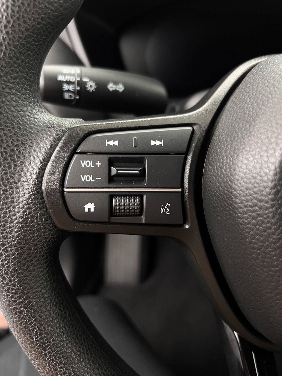 Used 2026 Honda HR-V LX image 25