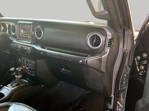 Used 2023 Jeep Wrangler Unlimited Rubicon 4xe w/ Cold Weather Group AWD/4WD image 18