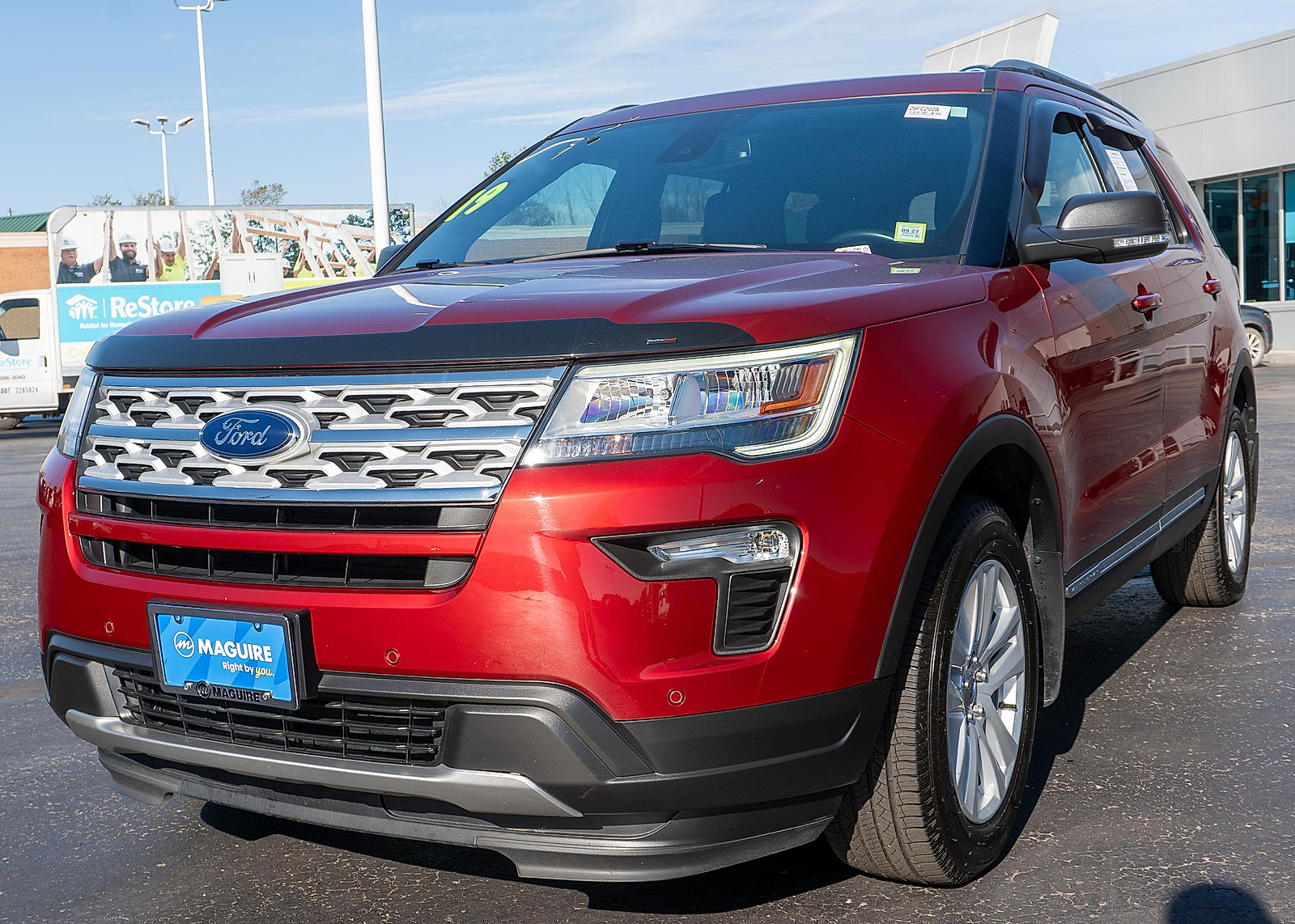Used 2019 Ford Explorer XLT w/ Equipment Group 201A AWD/4WD image 2