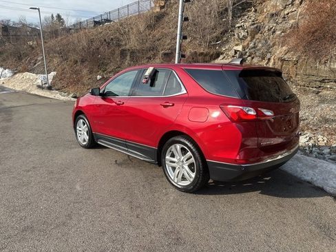 Used 2019 Chevrolet Equinox LT w/ Lights and Bright Package image 3