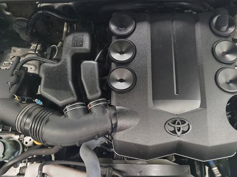 Used 2019 Toyota 4Runner SR5 image 30