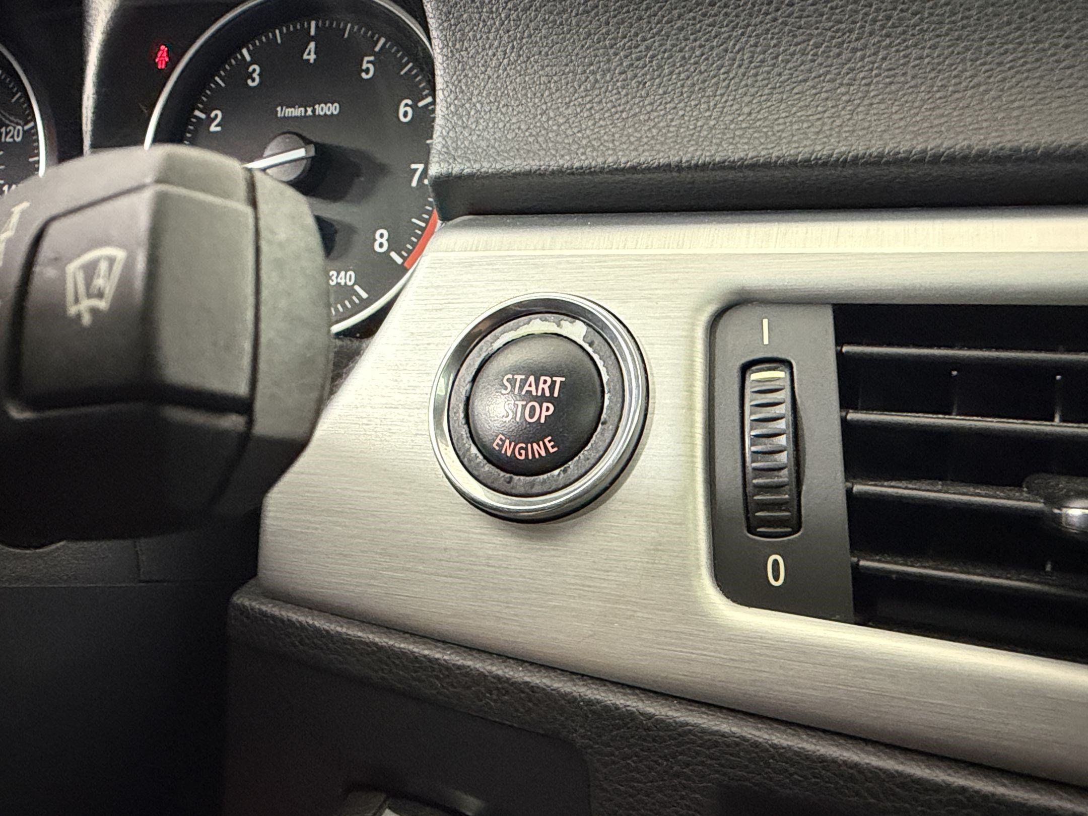Used 2011 BMW 328i Coupe RWD image 16