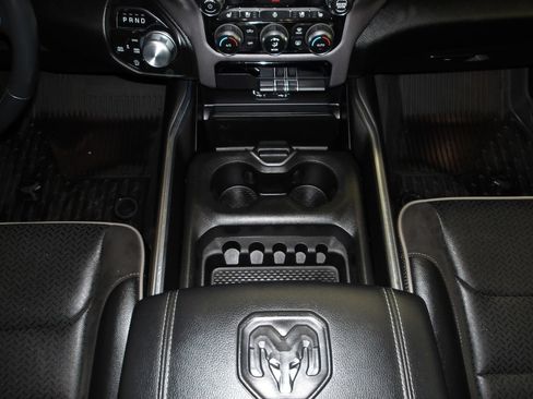 Used 2023 RAM 1500 Laramie AWD/4WD image 12