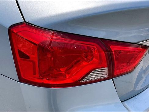 Used 2014 Chevrolet Impala LTZ FWD image 21