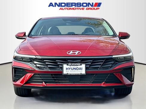 New 2025 Hyundai Elantra Limited image 13