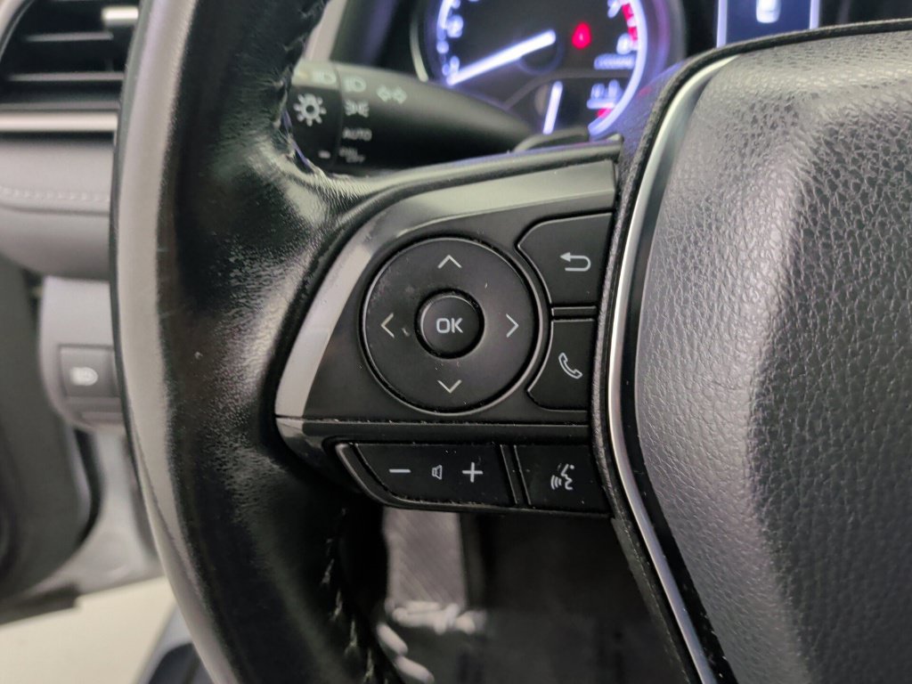 Used 2020 Toyota Camry SE FWD image 28