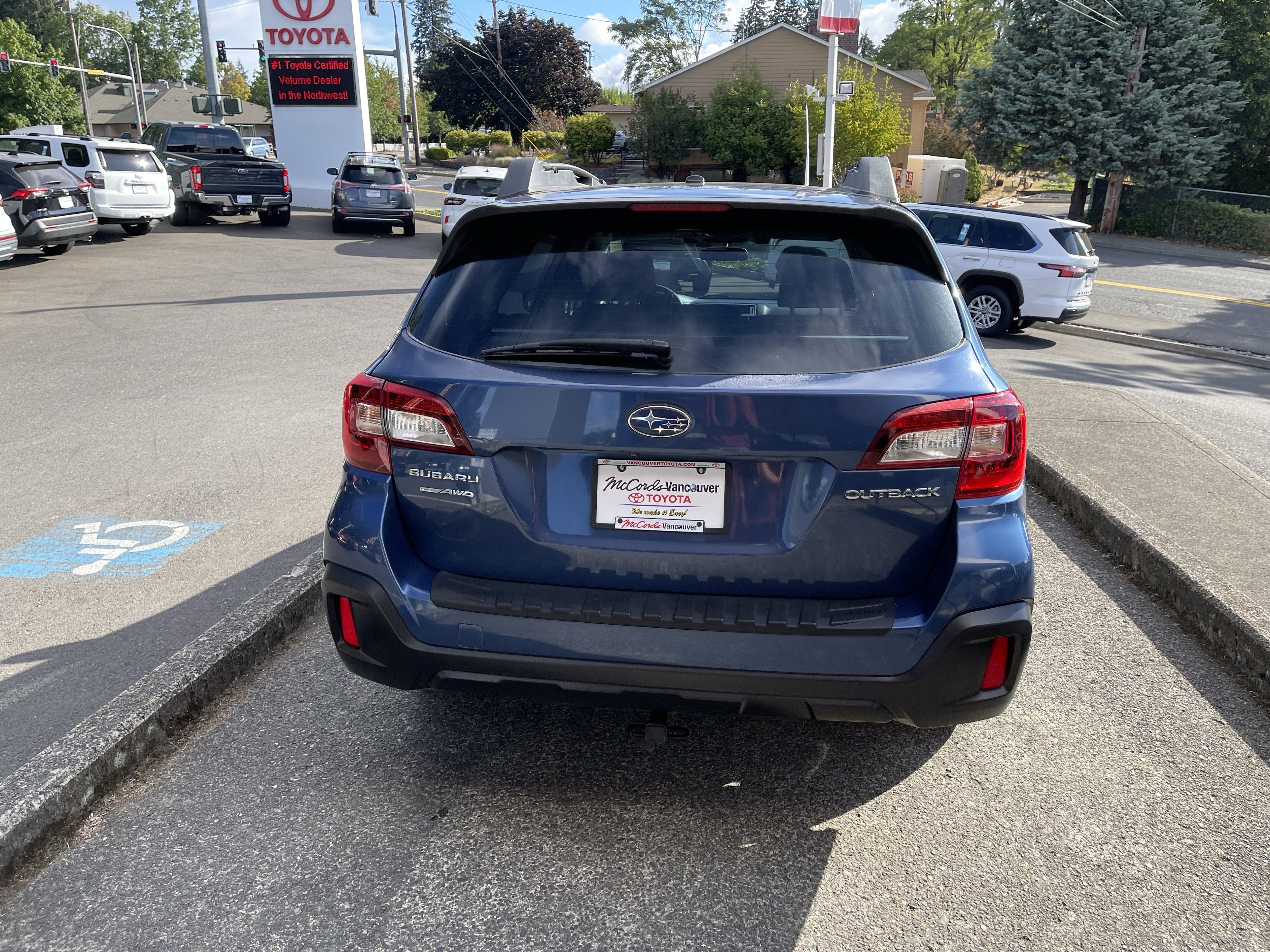 Used 2019 Subaru Outback 2.5i AWD/4WD image 5