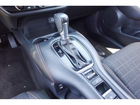 Used 2025 Honda HR-V Sport image 18