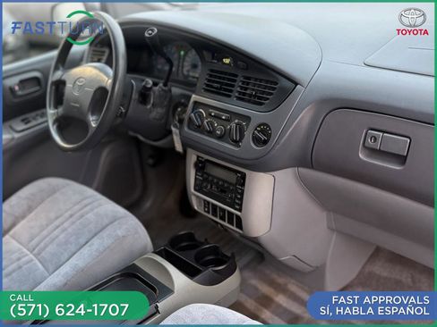 Used 2002 Toyota Sienna LE image 15