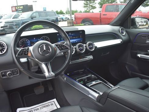 Used 2024 Mercedes-Benz GLB 250 image 18