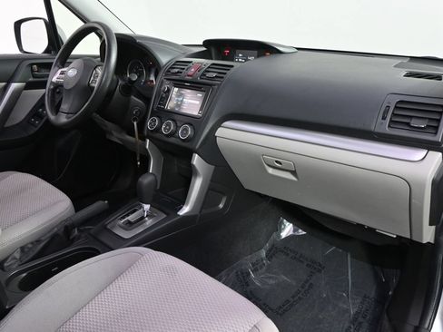 Used 2014 Subaru Forester 2.5i Premium AWD/4WD image 15