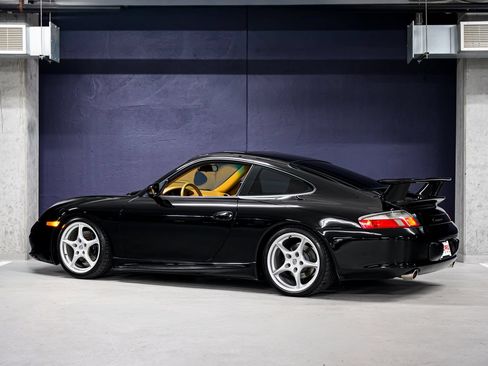 Used 2003 Porsche 911 Carrera 4S AWD/4WD image 8