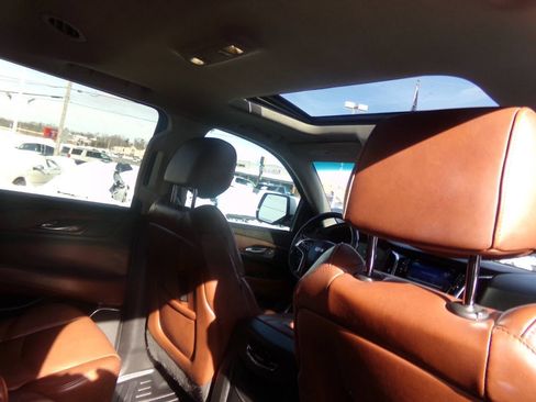Used 2015 Cadillac Escalade Luxury AWD/4WD image 30